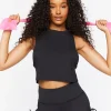 Active Crew Neck Crop Top