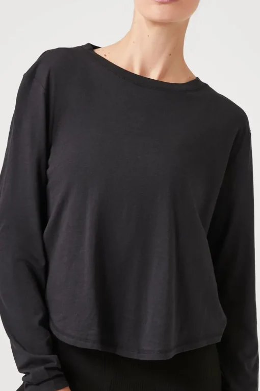 Active Cutout Long-Sleeve Top
