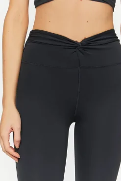 Active Twist-Front Leggings
