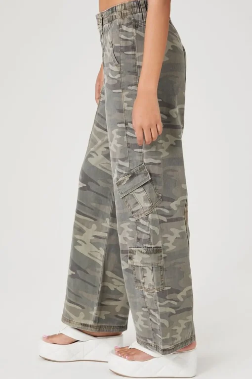 Camo Wide-Leg Cargo Pants