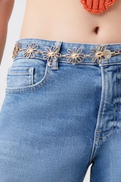 Cutout Flower Chain Belt