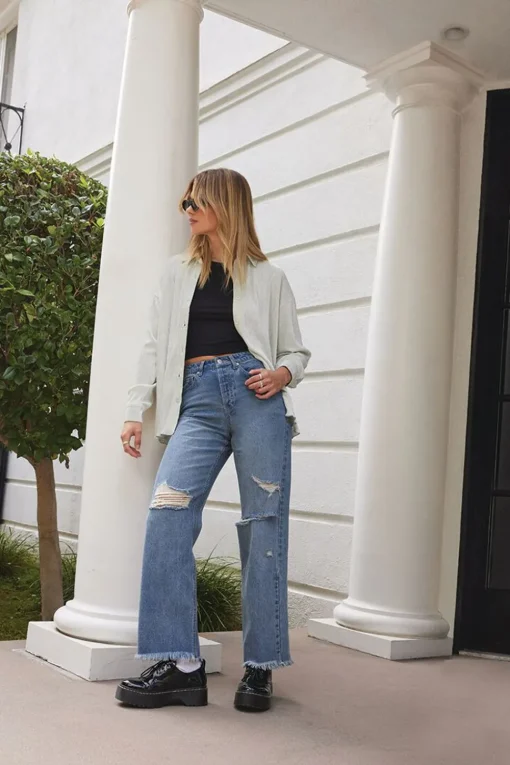 Distressed 90S-Fit Jeans