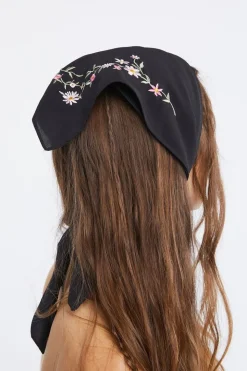 Embroidered Floral Scarf