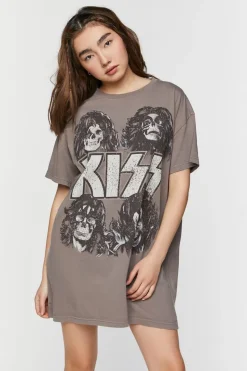 Kiss Graphic T-Shirt Dress
