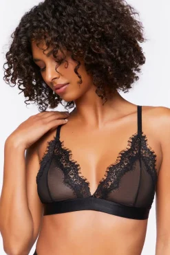 Lace Bra & Thong Lingerie Set