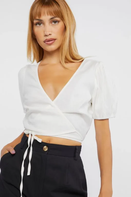 Linen-Blend Cropped Wrap Top