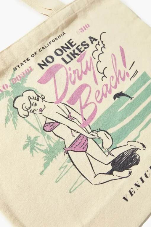No One Likes A Dirty Beach Tote Bag