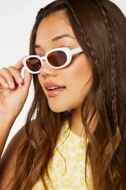 Oval Tinted Sunglasses