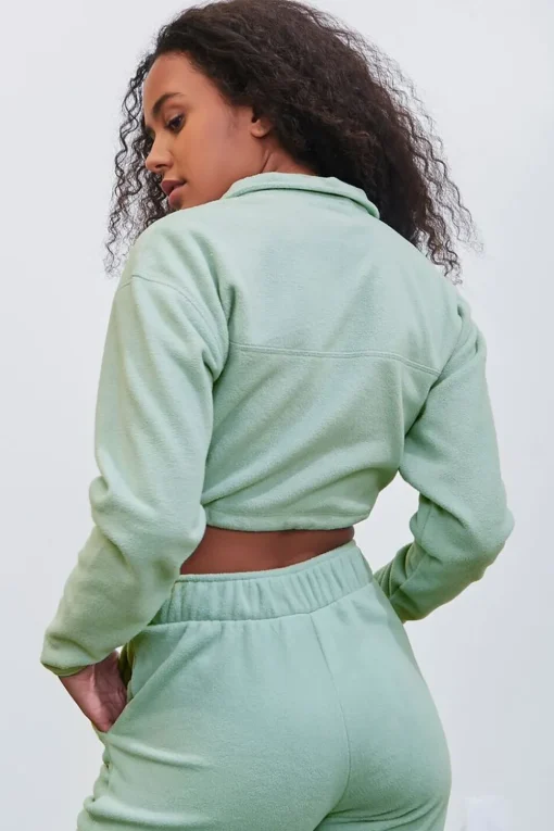 Pantone Fleece Cropped Pullover