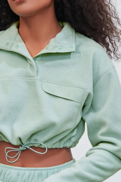 Pantone Fleece Cropped Pullover