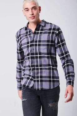 Plaid Scoop-Hem Shirt