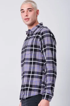 Plaid Scoop-Hem Shirt