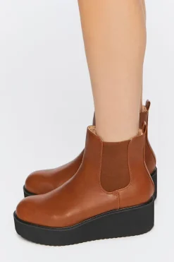 Platform Chelsea Boots