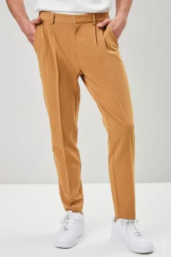 Pleated Tapered Pants