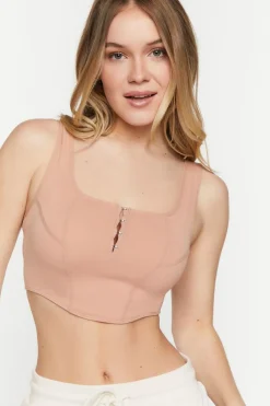 Seamless Hook-And-Eye Cropped Tank Top
