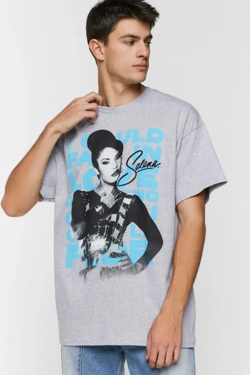 Selena Graphic Tee