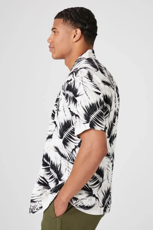 Tropical Print Short-Sleeve Shirt