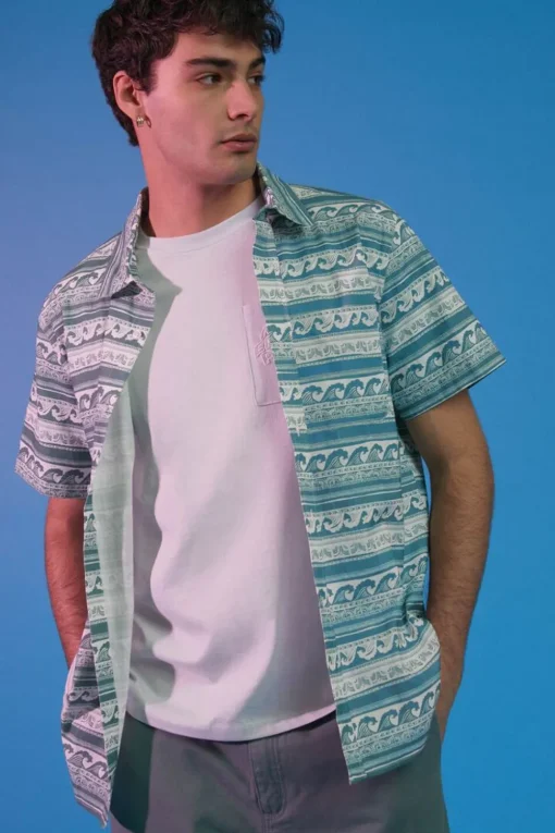 Wave Print Button-Front Shirt