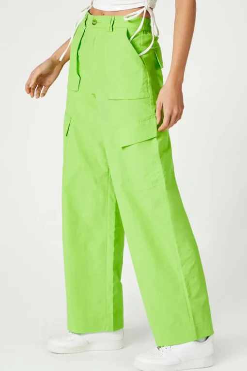 Wide-Leg Cargo Pants